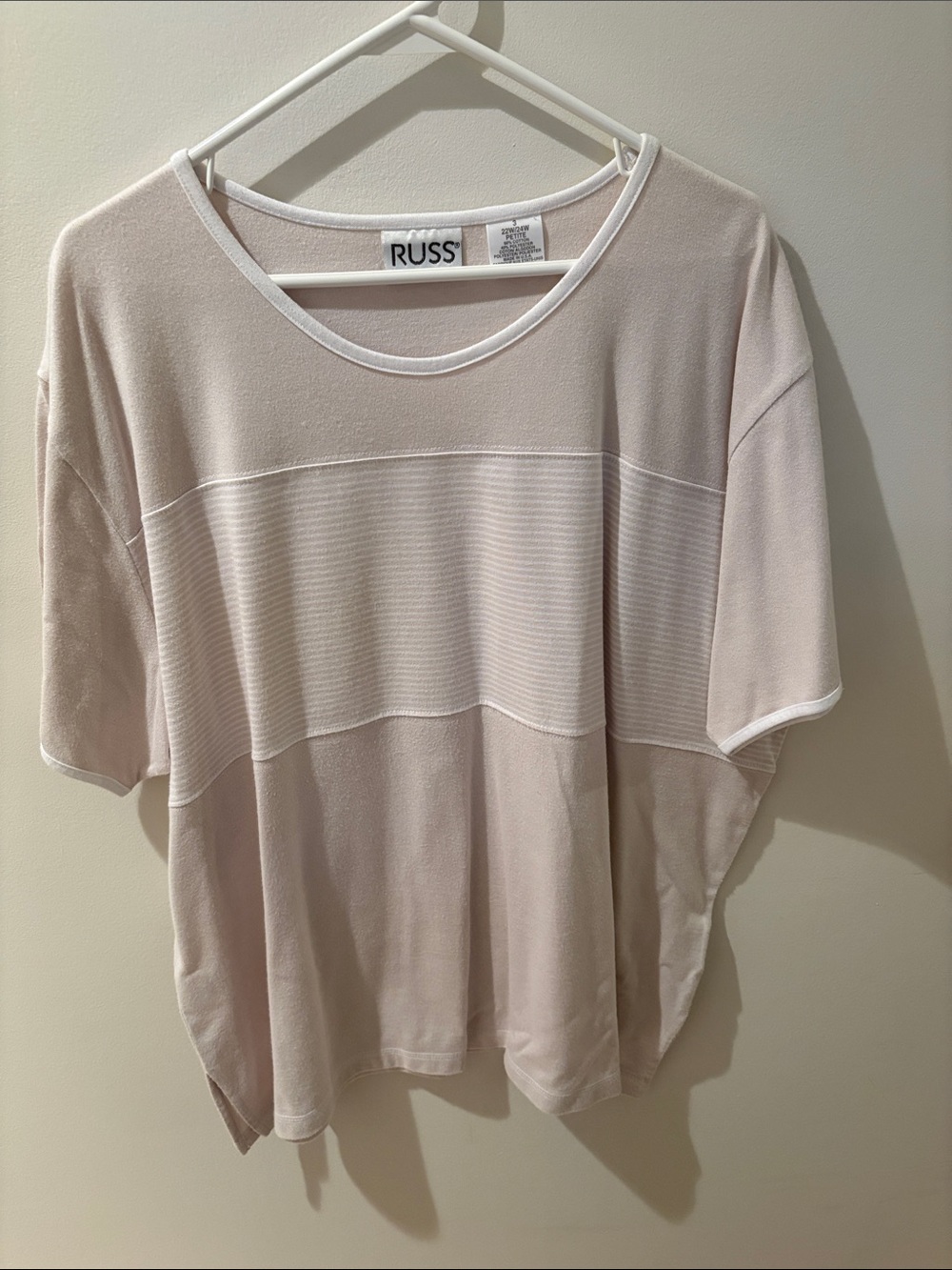 RUSS Cream Short-Sleeve Knit Tee with Rib Panel